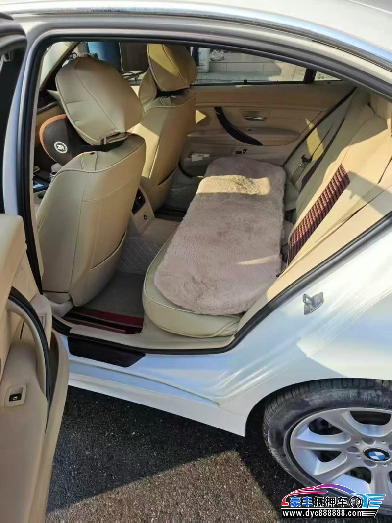 13年宝马3系轿车抵押车出售