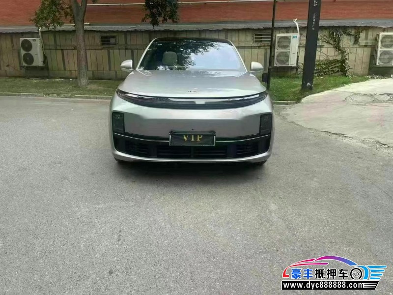 23年理想L7轿车抵押车出售