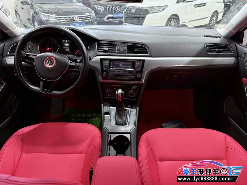 16年大众凌渡轿车抵押车出售