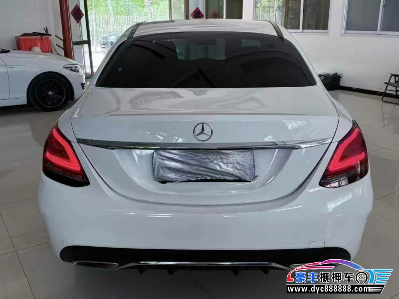 19年奔驰C轿车抵押车出售