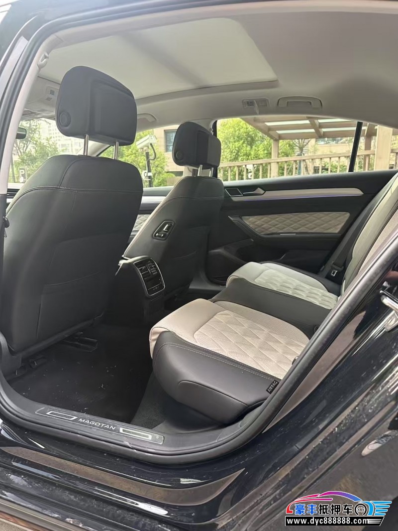 23年大众迈腾轿车抵押车出售