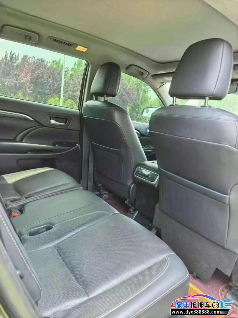 21年丰田汉兰达轿车抵押车出售