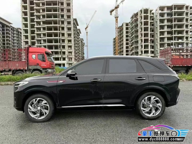 25年红旗HS3轿车抵押车出售