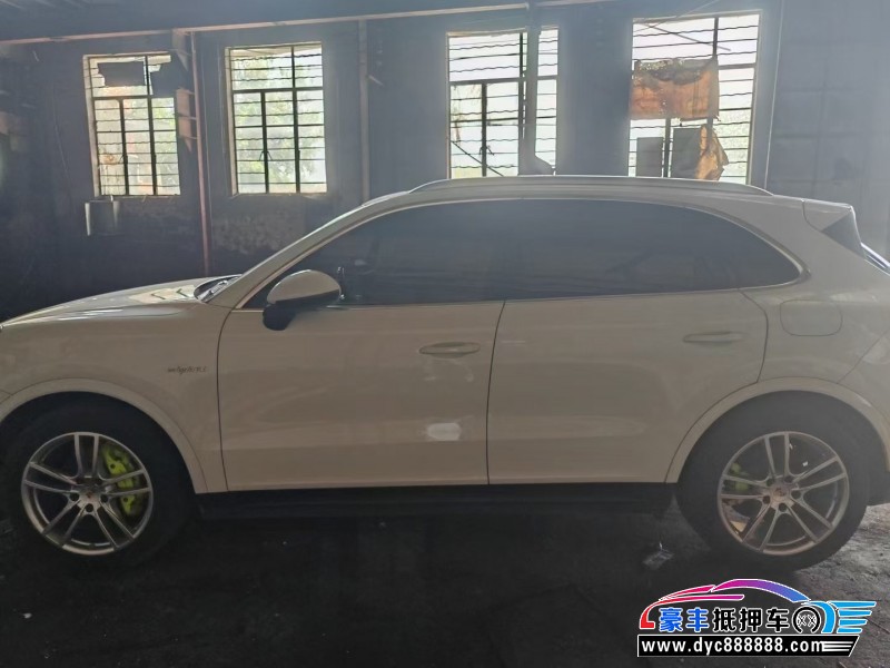 23年保时捷卡宴轿车抵押车出售