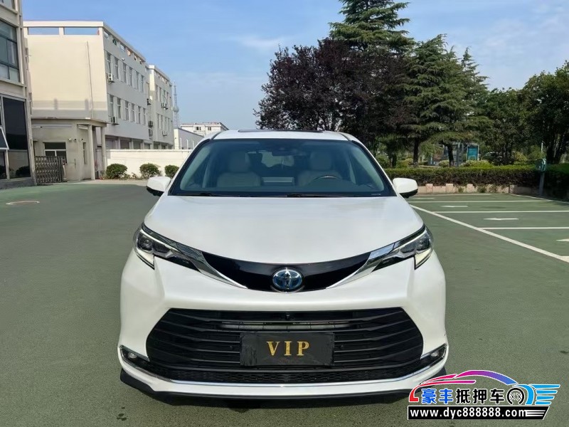 22年丰田塞纳轿车抵押车出售