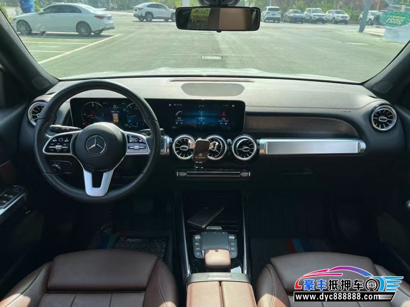 20年奔驰GLB轿车抵押车出售