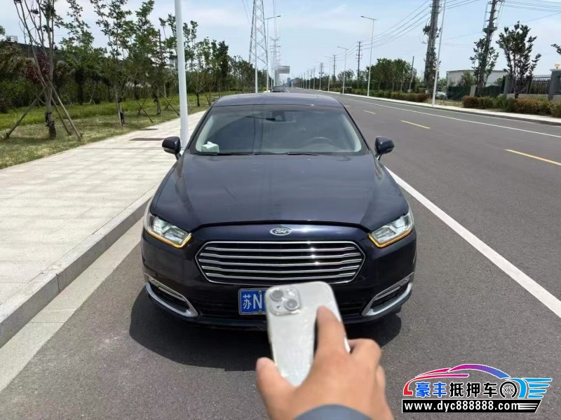 17年福特金牛座轿车抵押车出售