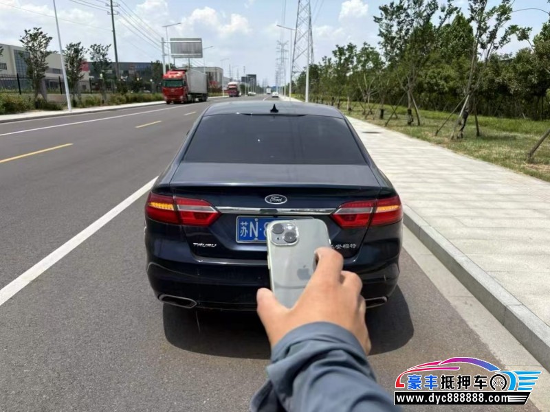 17年福特金牛座轿车抵押车出售