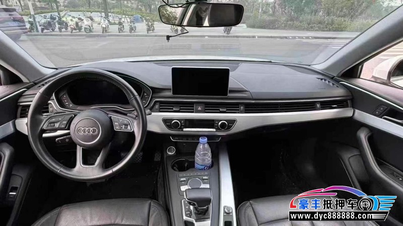 19年奥迪A4L轿车抵押车出售