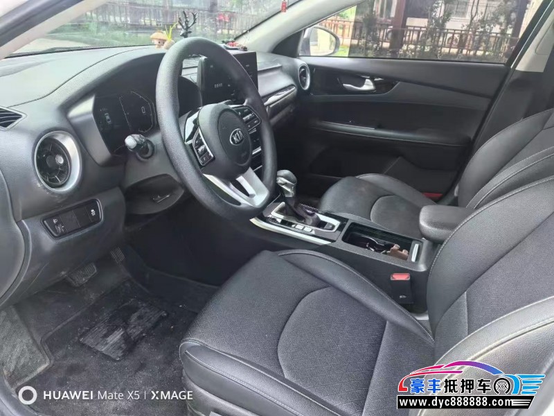 21年起亚K3轿车抵押车出售