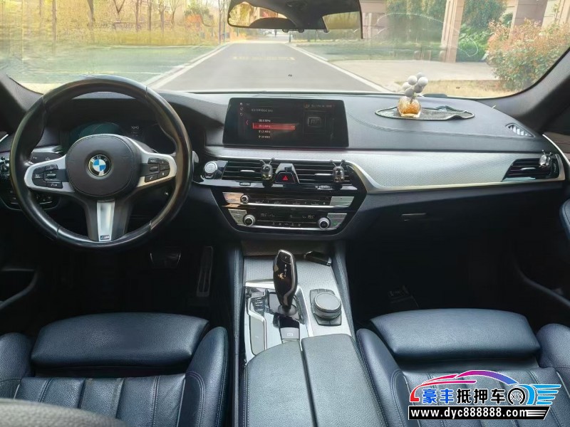 19年宝马5系轿车抵押车出售