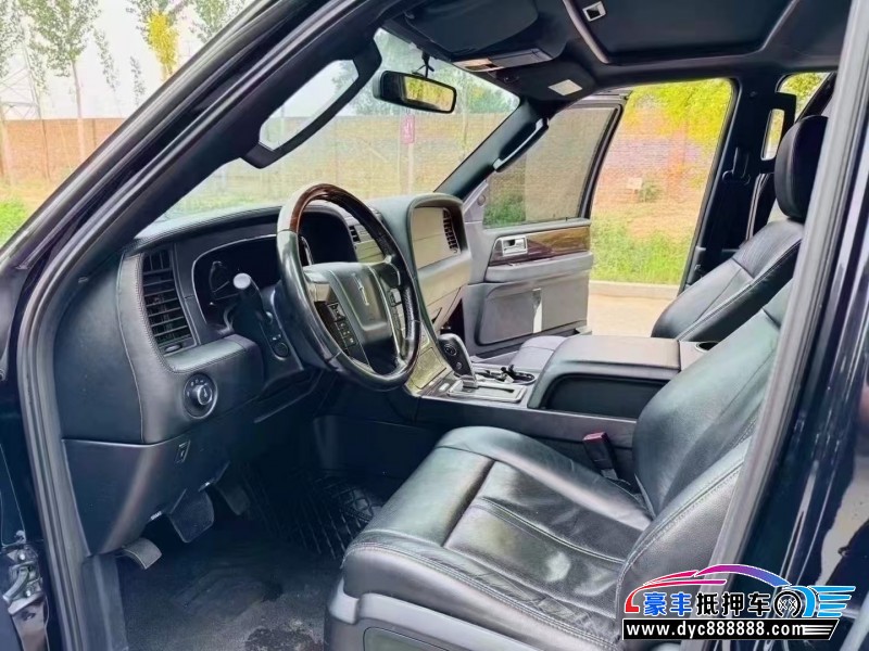 16年林肯领航员轿车抵押车出售