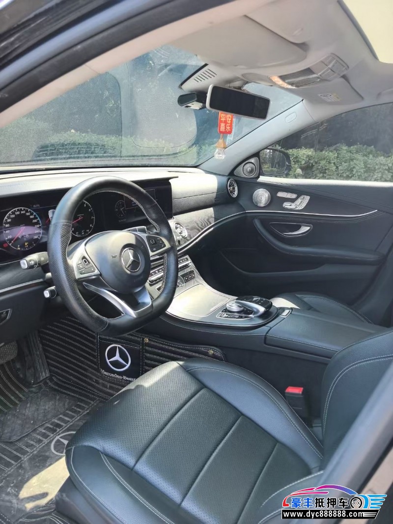 18年奔驰E轿车抵押车出售