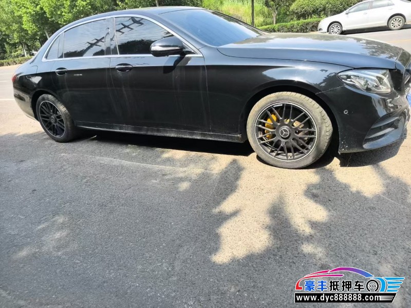 18年奔驰E轿车抵押车出售