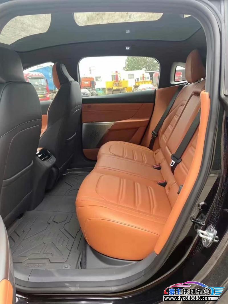 25年东风奕派007轿车抵押车出售