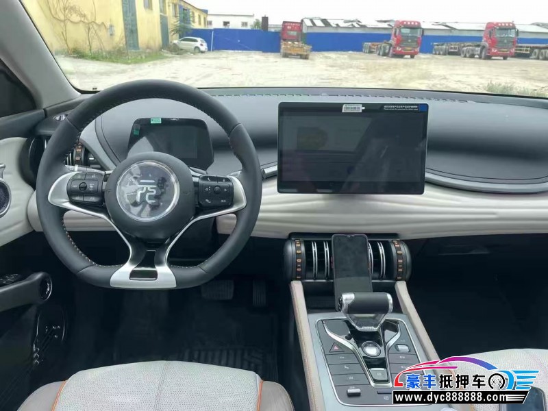 25年比亚迪元轿车抵押车出售