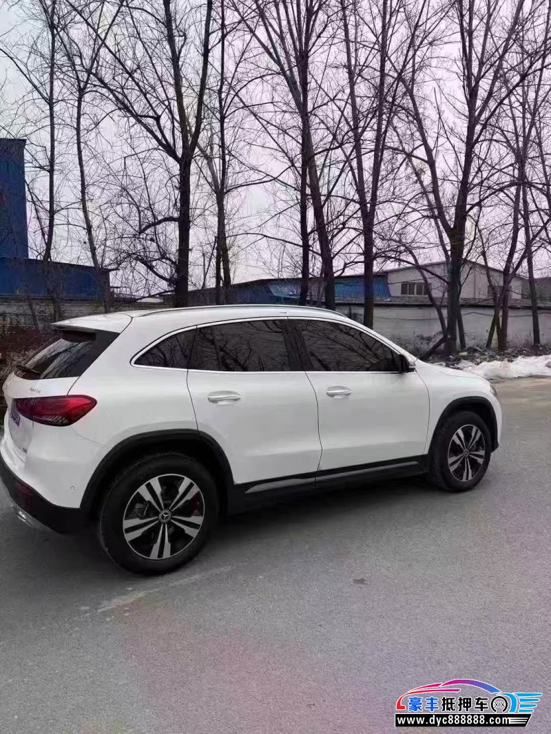 23年奔驰GLA轿车抵押车出售