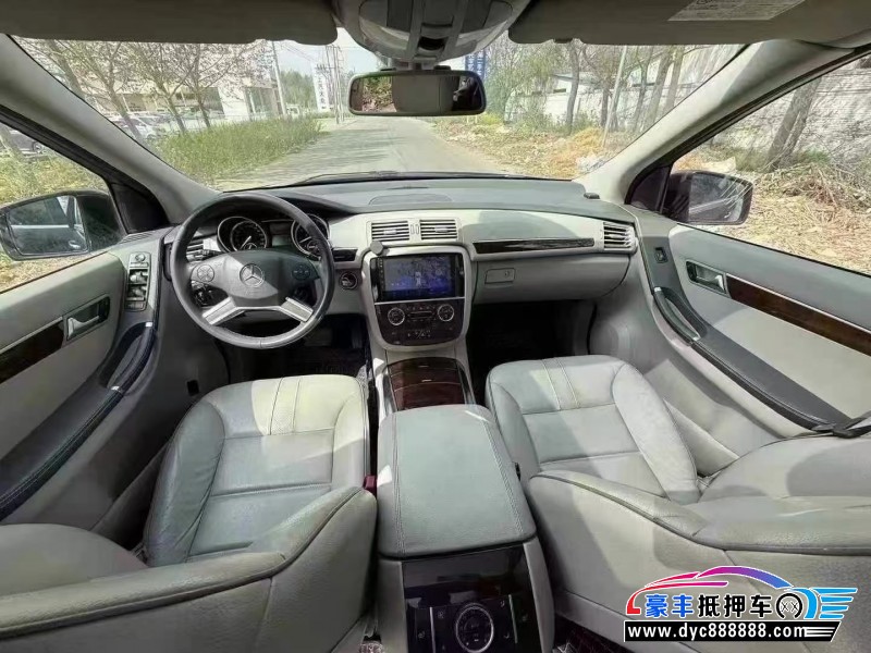 12年奔驰R轿车抵押车出售