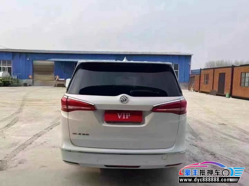 18年别克GL8轿车抵押车出售