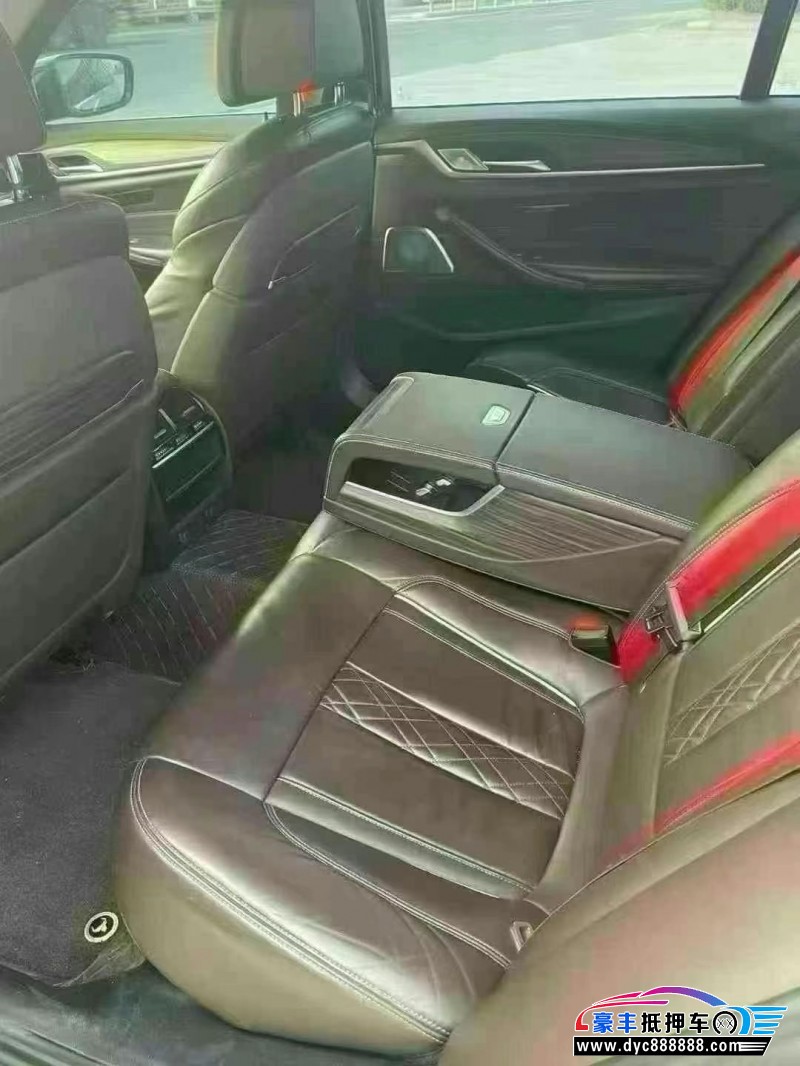 19年宝马5系轿车抵押车出售