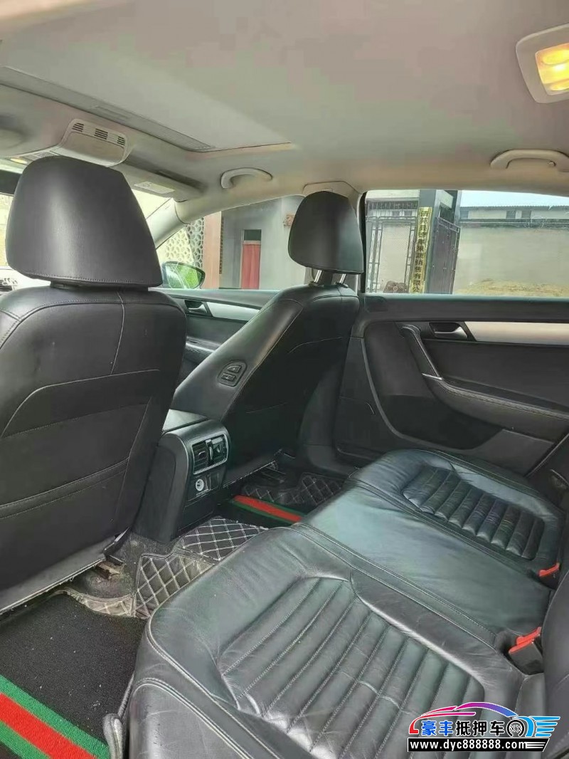 16年大众迈腾轿车抵押车出售