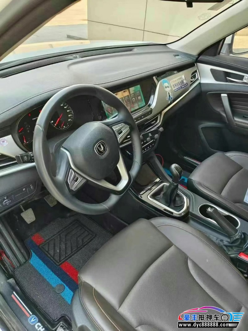 19年长安CS35轿车抵押车出售