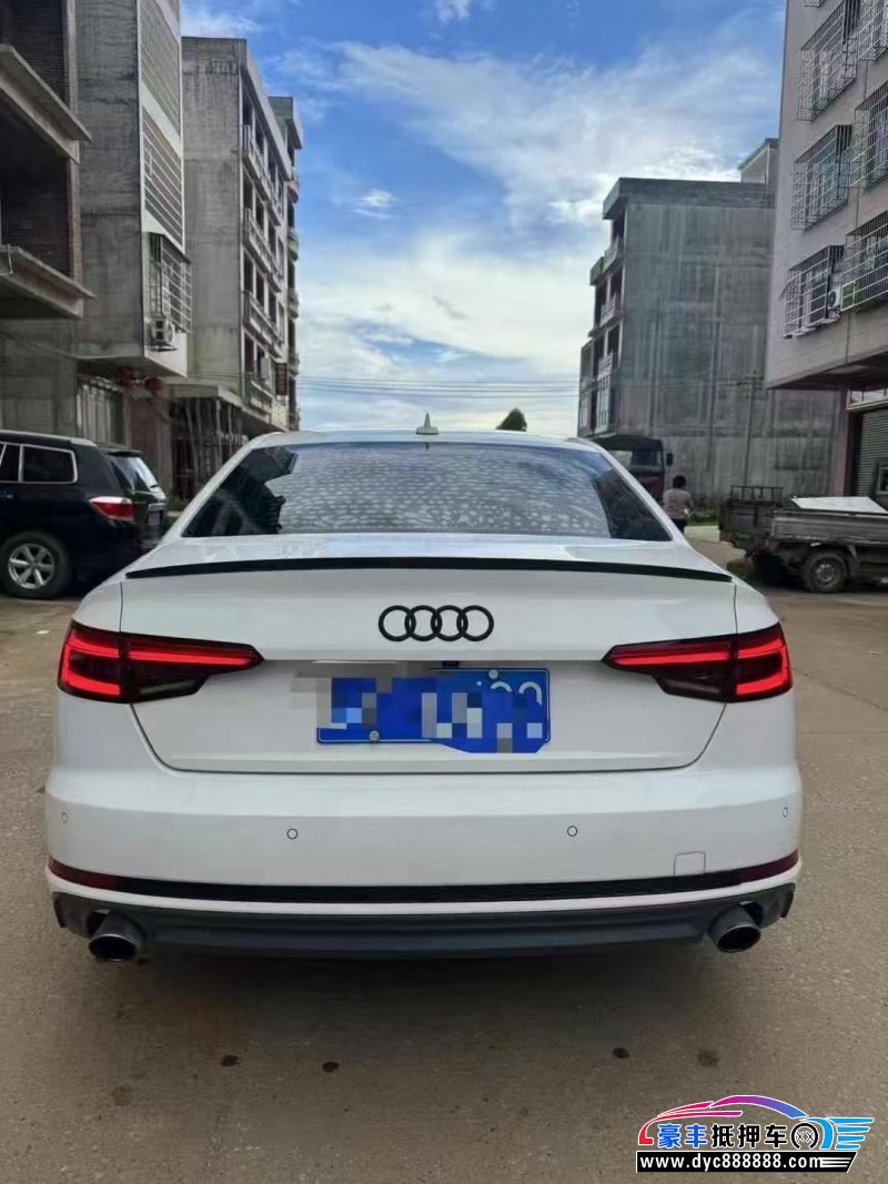 17年奥迪A4L轿车抵押车出售