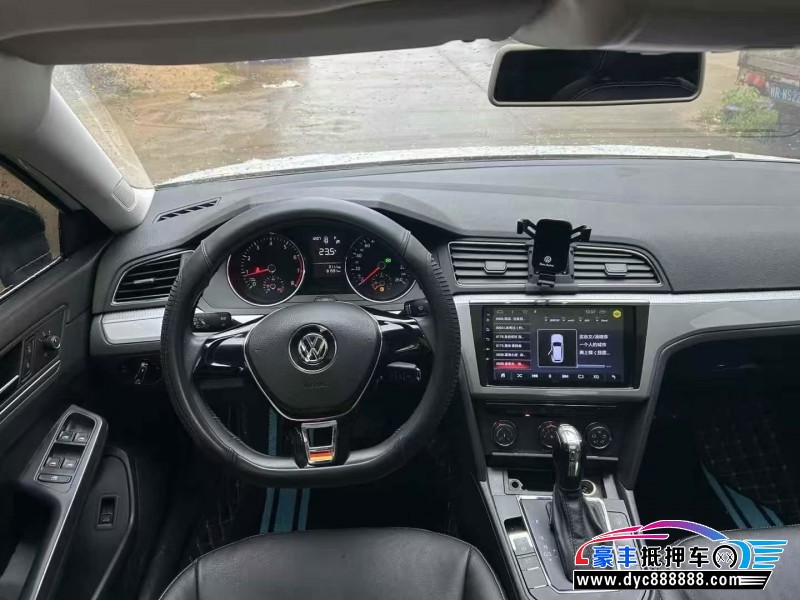 18年大众凌渡轿车抵押车出售