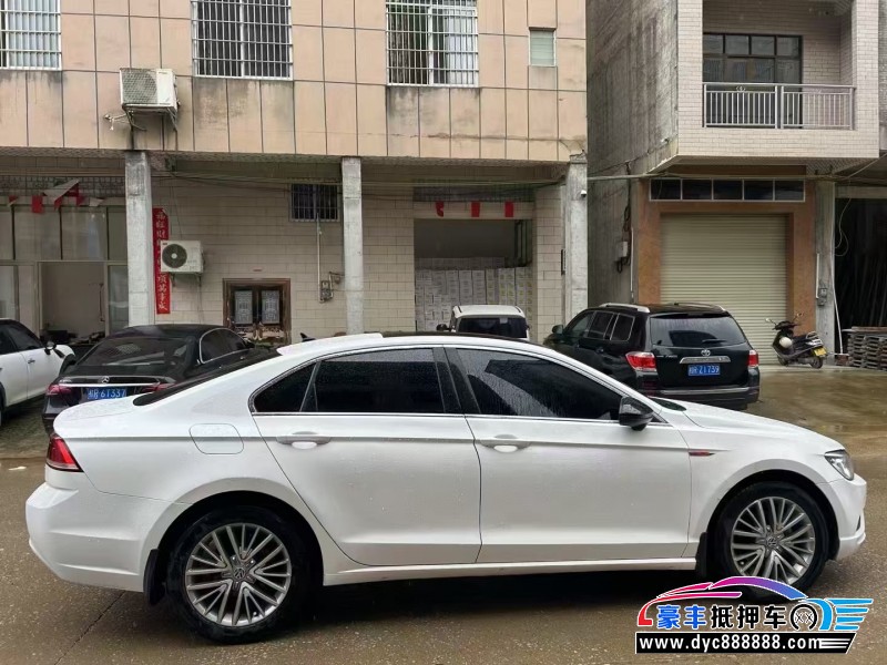 18年大众凌渡轿车抵押车出售