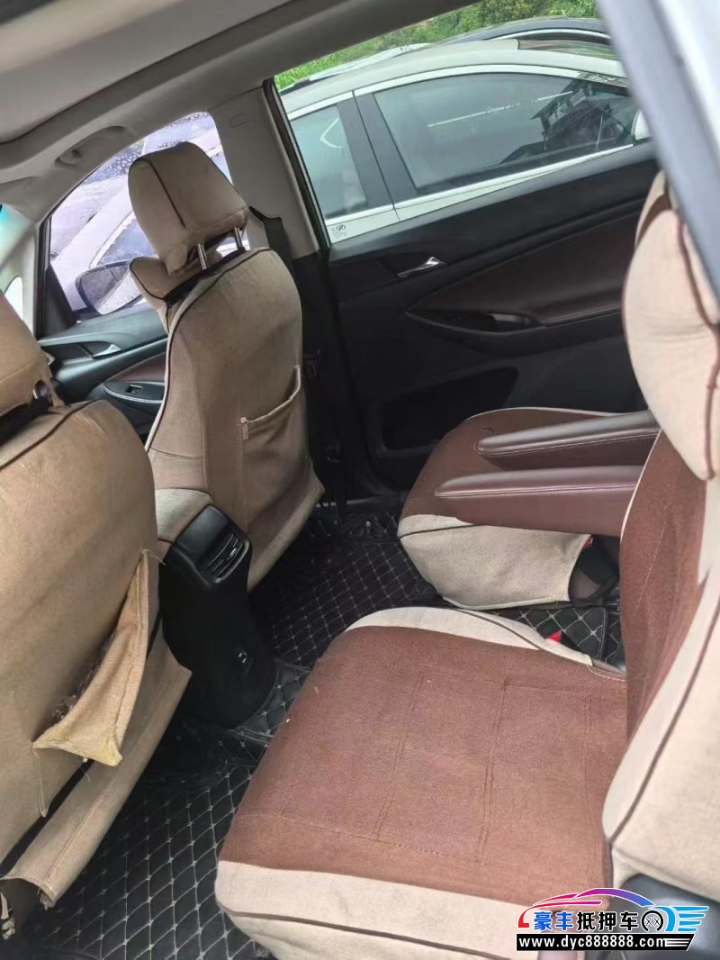 18年别克别克GL6轿车抵押车出售