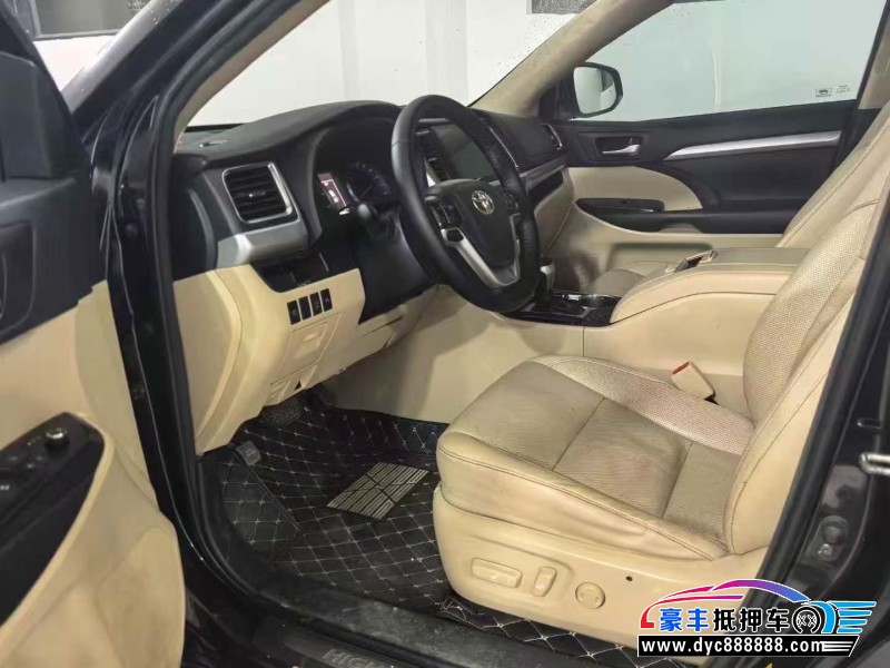 18年丰田汉兰达轿车抵押车出售