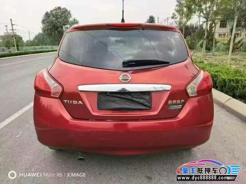 13年日产骐达轿车抵押车出售