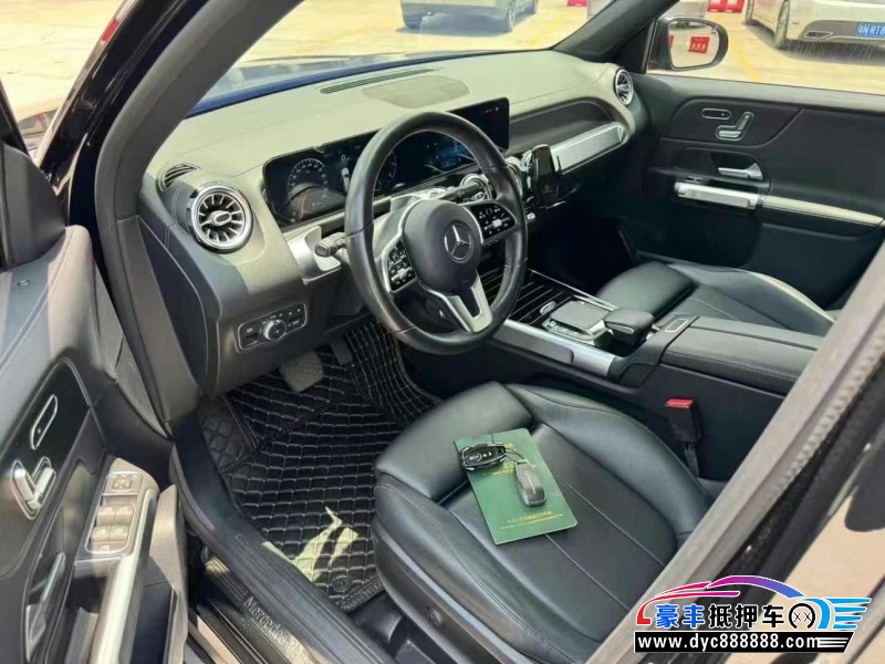 21年奔驰GLB轿车抵押车出售