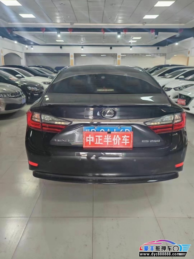 17年雷克萨斯ES轿车抵押车出售