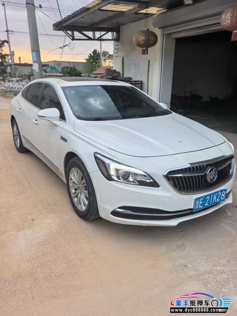 18年别克君越轿车抵押车出售