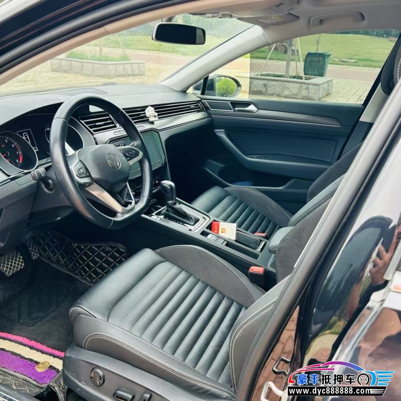 21年大众迈腾轿车抵押车出售