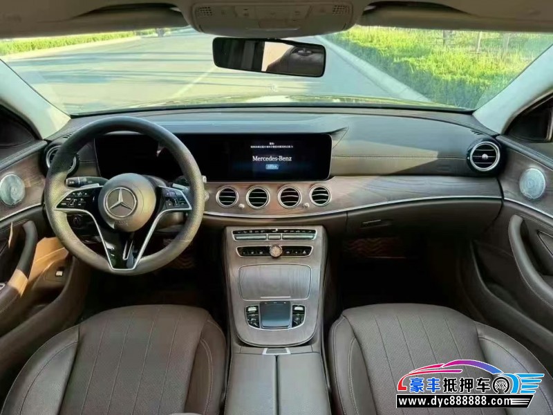 20年奔驰E轿车抵押车出售