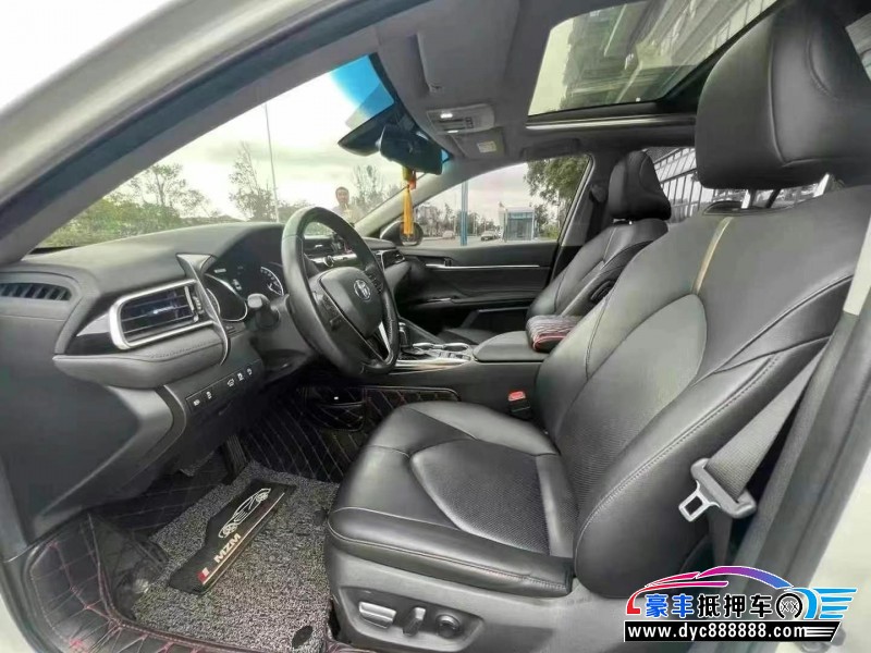 19年丰田凯美瑞轿车抵押车出售