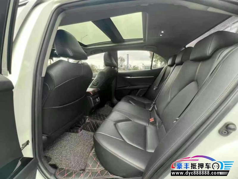 19年丰田凯美瑞轿车抵押车出售