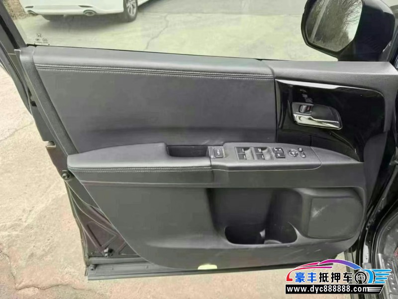 20年本田艾力绅轿车抵押车出售