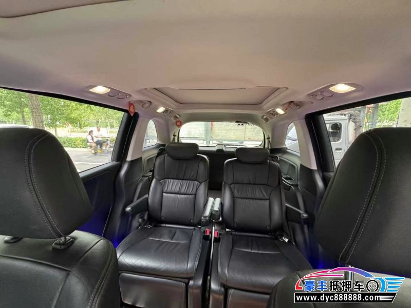 18年本田艾力绅轿车抵押车出售