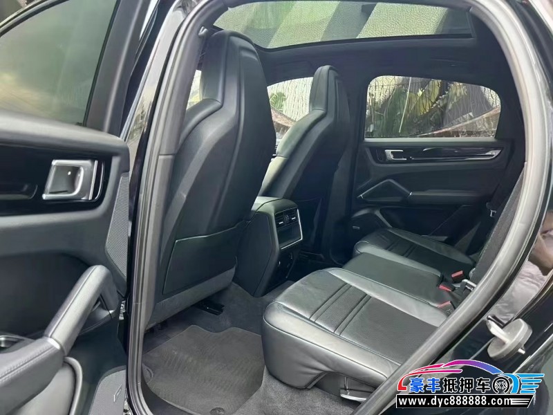 20年保时捷卡宴轿车抵押车出售