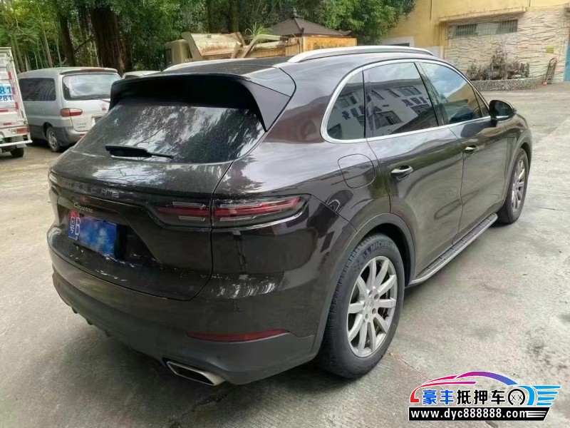 21年保时捷卡宴轿车抵押车出售