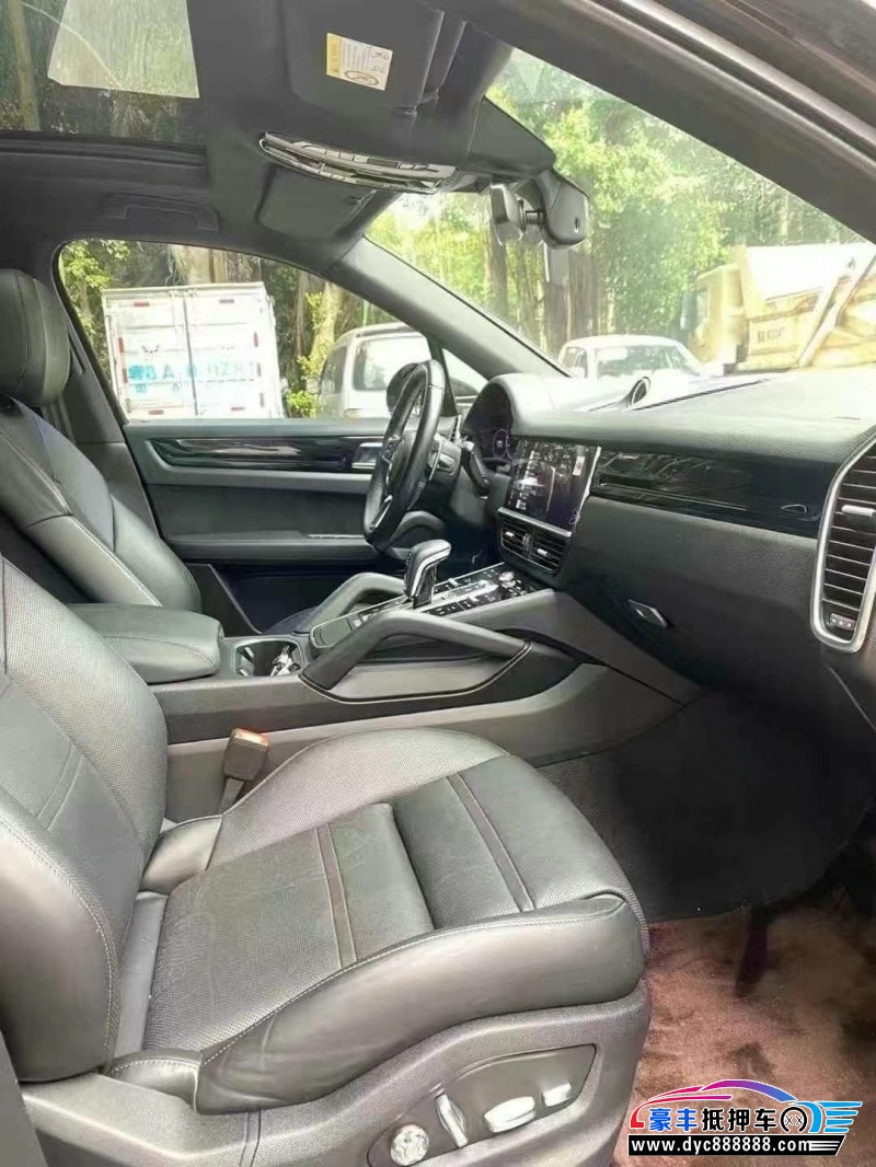 21年保时捷卡宴轿车抵押车出售