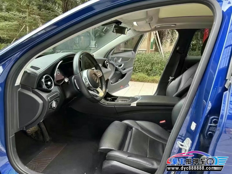 21年奔驰C轿车抵押车出售