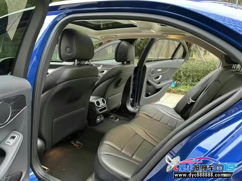 21年奔驰C轿车抵押车出售