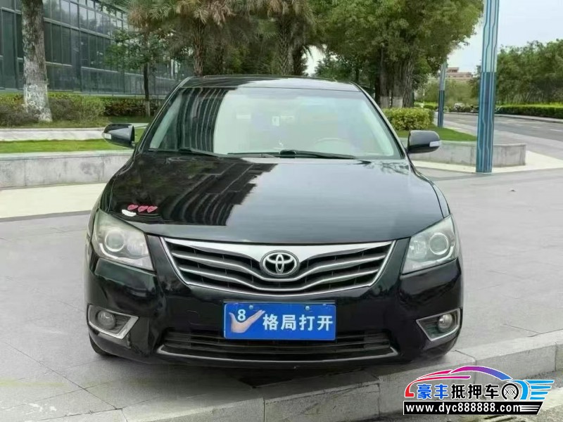 抵押车出售15年丰田凯美瑞轿车