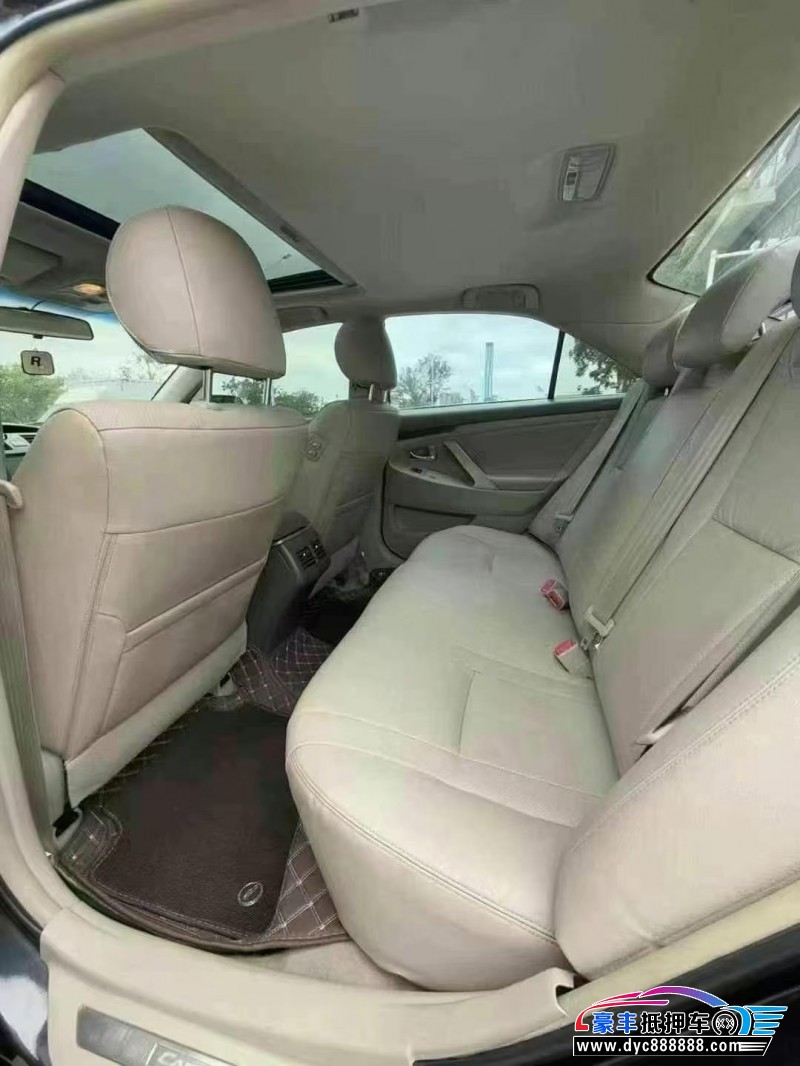 15年丰田凯美瑞轿车抵押车出售