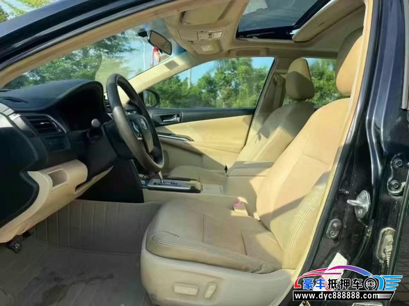 15年丰田凯美瑞轿车抵押车出售