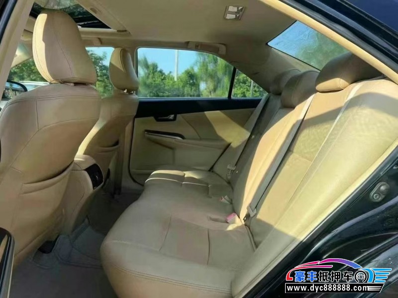 15年丰田凯美瑞轿车抵押车出售